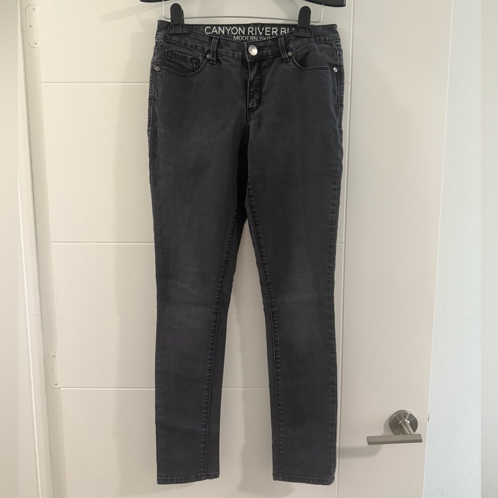 Women's Gray Skinny Jeans